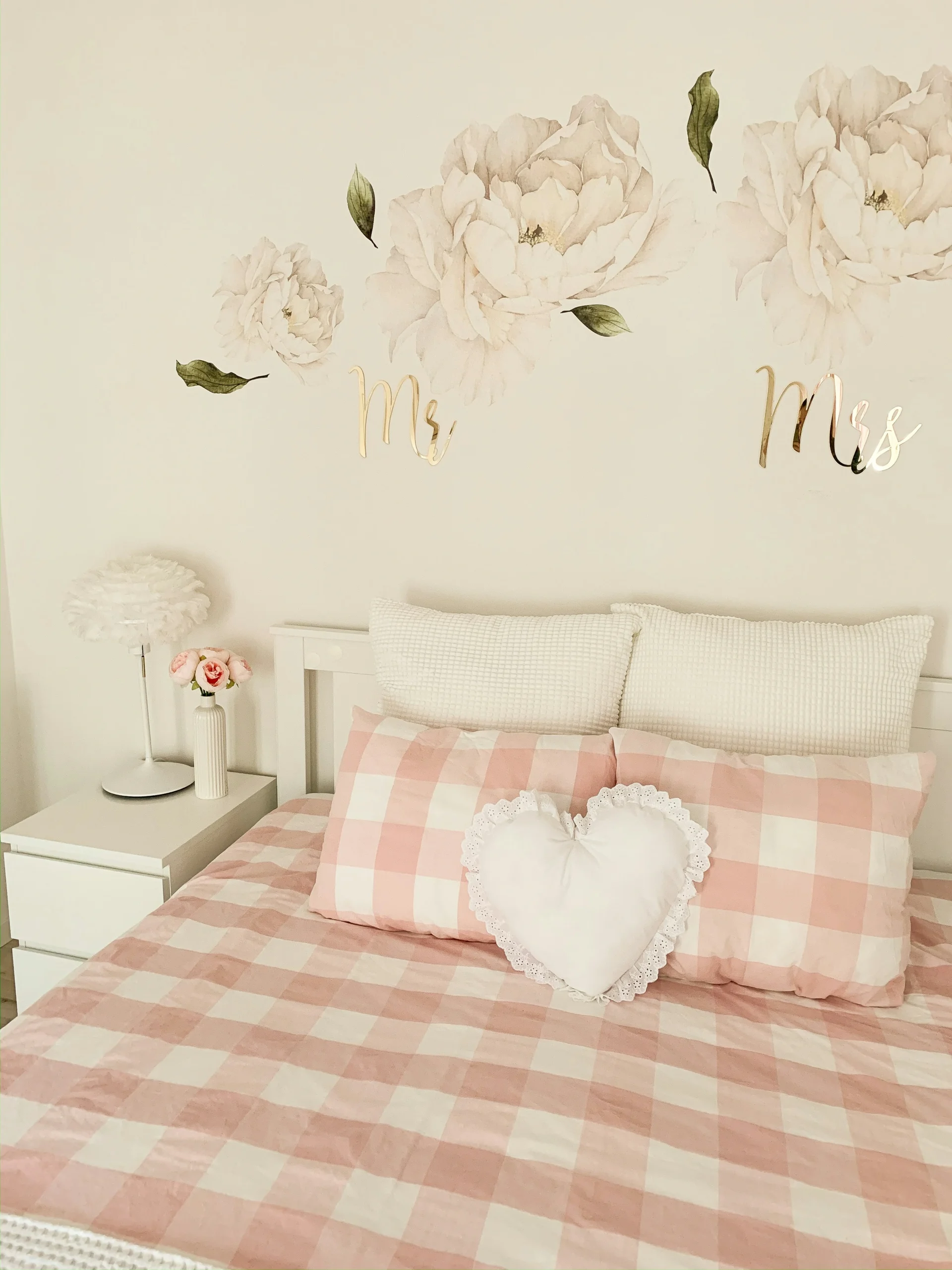 Room For Girls Aesthetic Designing A Warm Cozy Bedroom For Every Age