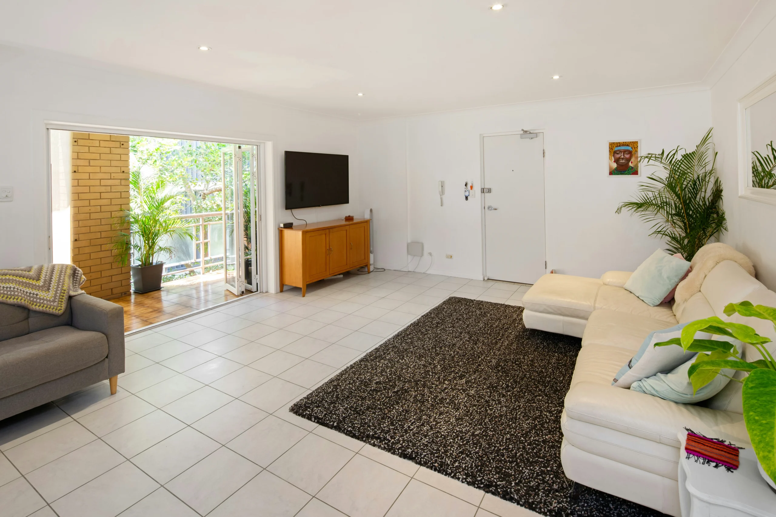 Vibey Apartment Decor Tips To Elevate Your Space With Modern Aesthetic Touches