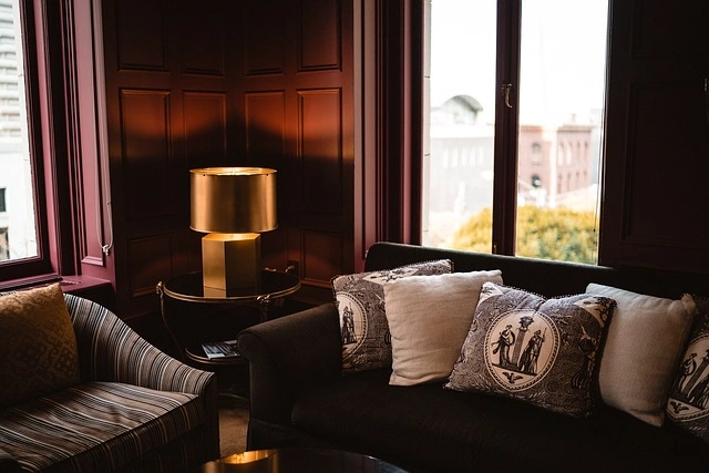 Chic & Comfy 10 Living Room Designs That Steal the Show Every Time