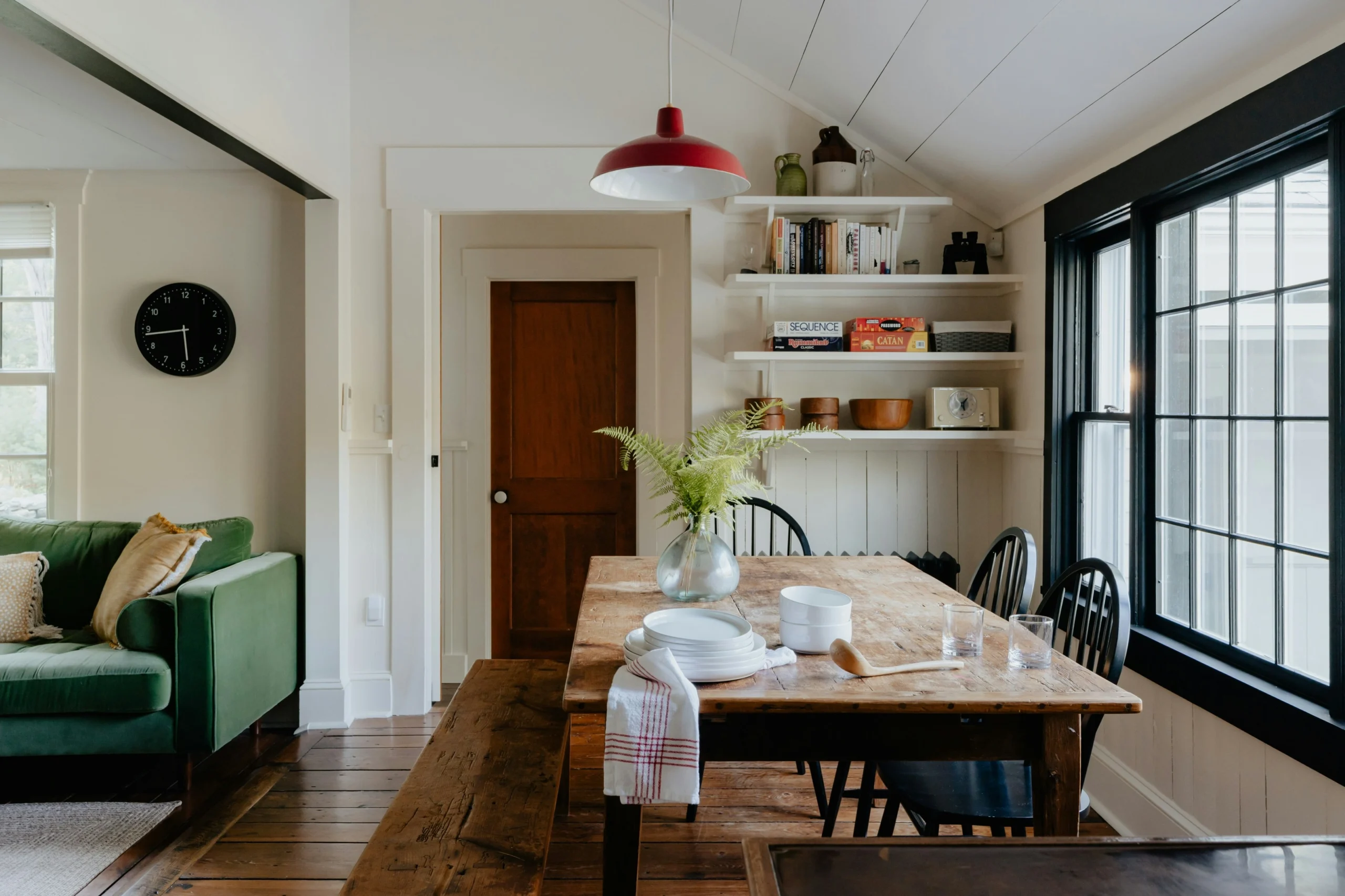 10 Cozy Living Room Design That Maximizes Every Corner