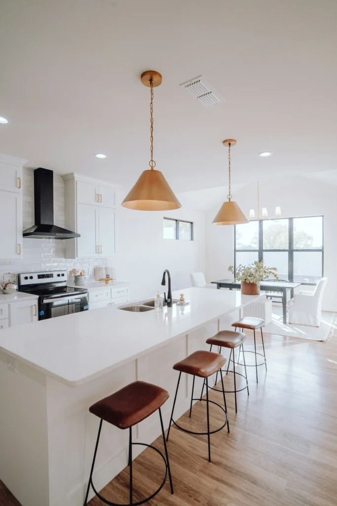Kitchen Renovation Inspiration: 10 Designs Worth Saving