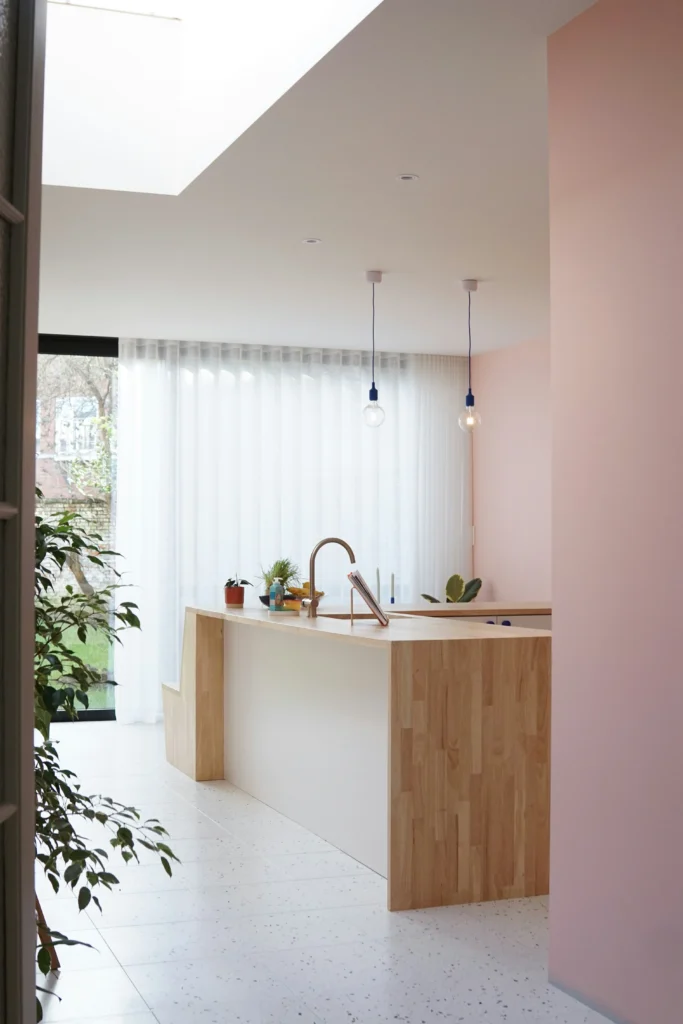 14 Modern Kitchen Design Layouts That Maximize Space