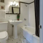 Small Bathroom Ideas That Maximize Space Beautifully