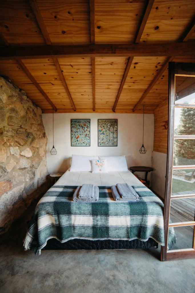 Cozy Cabin Aesthetic Ideas to Make You Never Want to Leave
