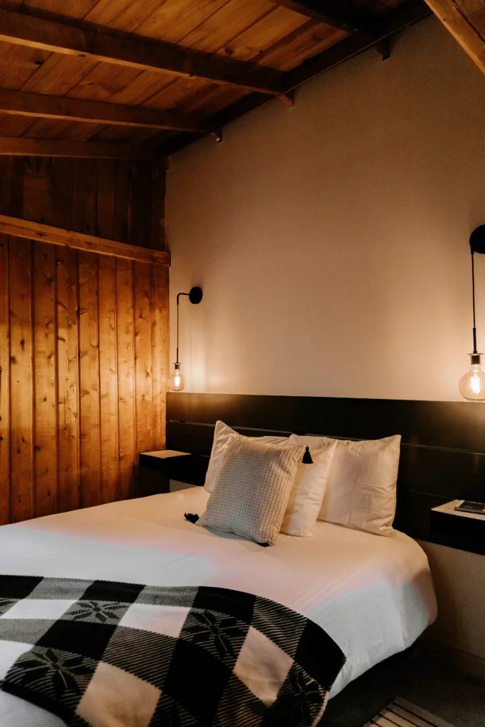 Dreamy Rustic Bedroom - Design Tips and Inspiration