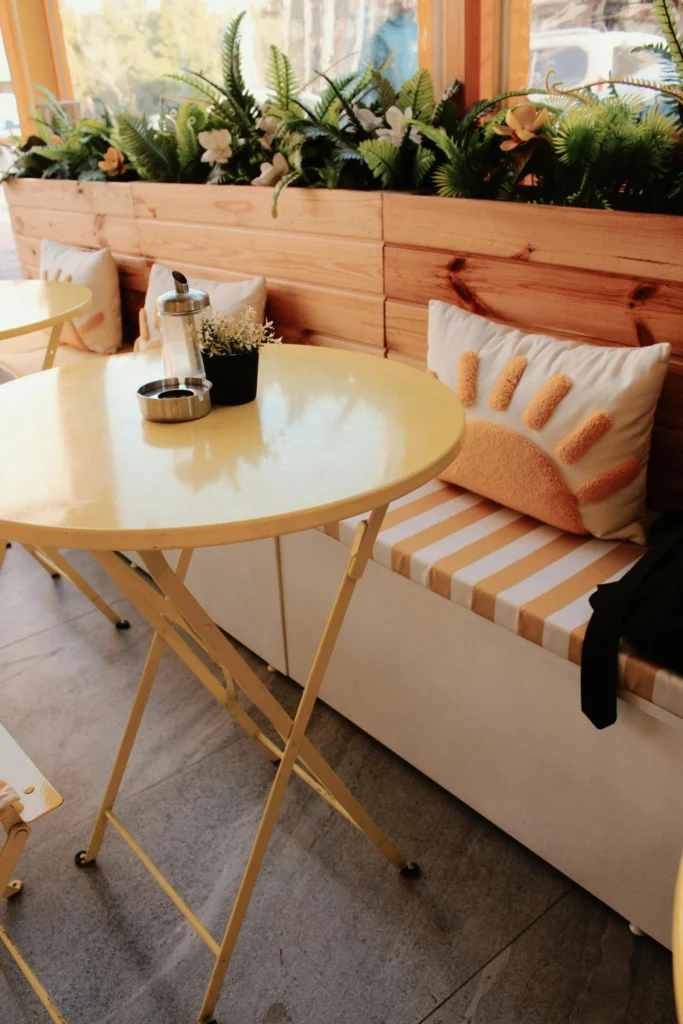 Green Escapes 10 Cozy Outdoor Nooks You’ll Never Want to Leave