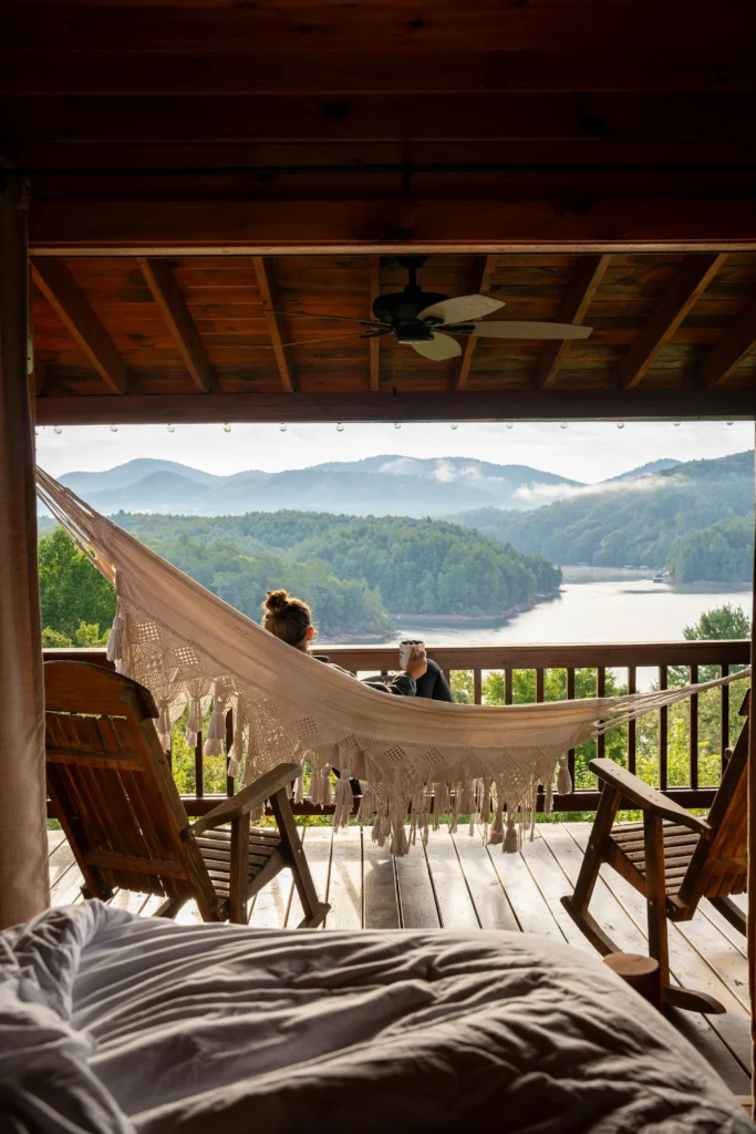 Cozy Cabin Aesthetic Ideas to Make You Never Want to Leave