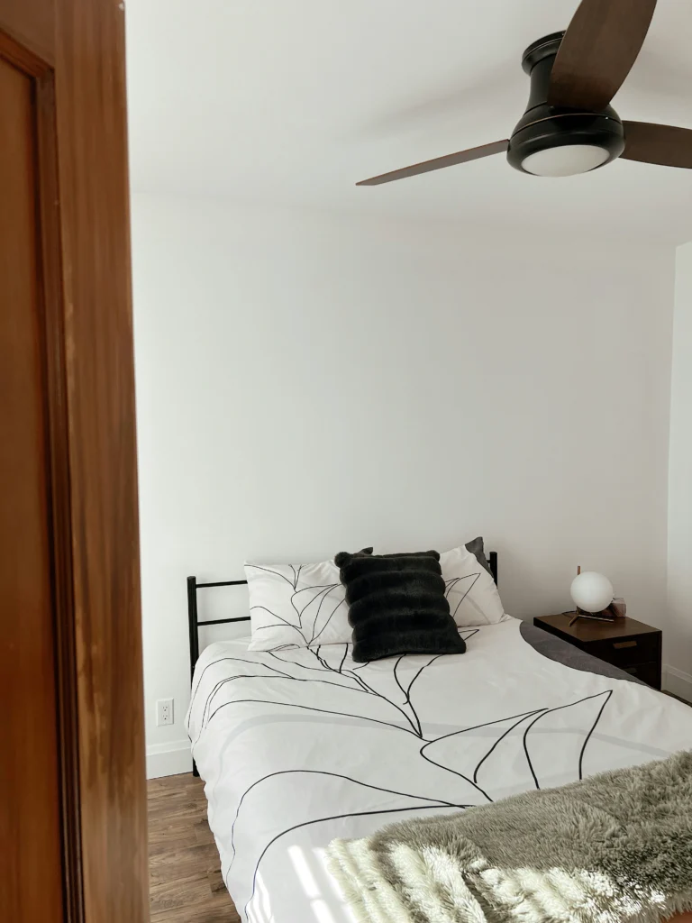 Modern Rustic Bedrooms That Redefine Comfort and Style
