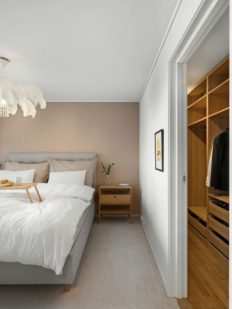Dreamy Rustic Bedroom - Design Tips and Inspiration
