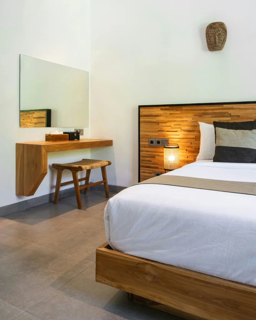 Modern Rustic Bedrooms That Redefine Comfort and Style
