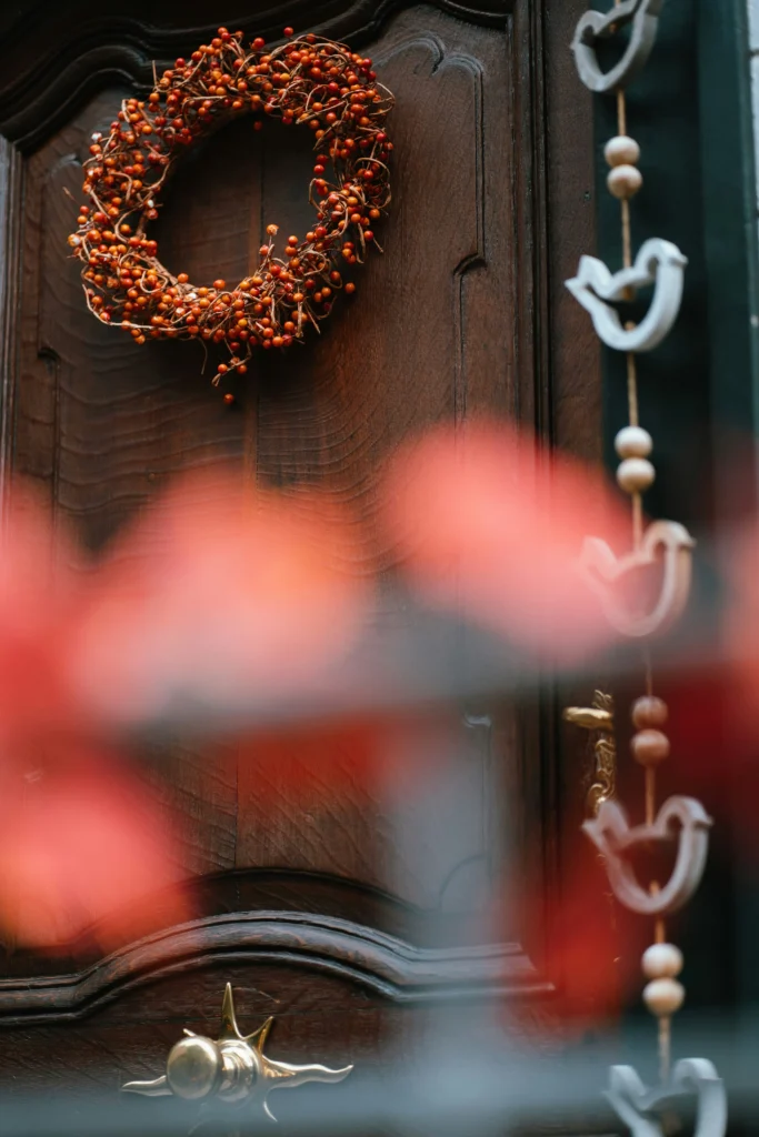 Cozy Christmas Porch & Door Decor to Warm Your Home