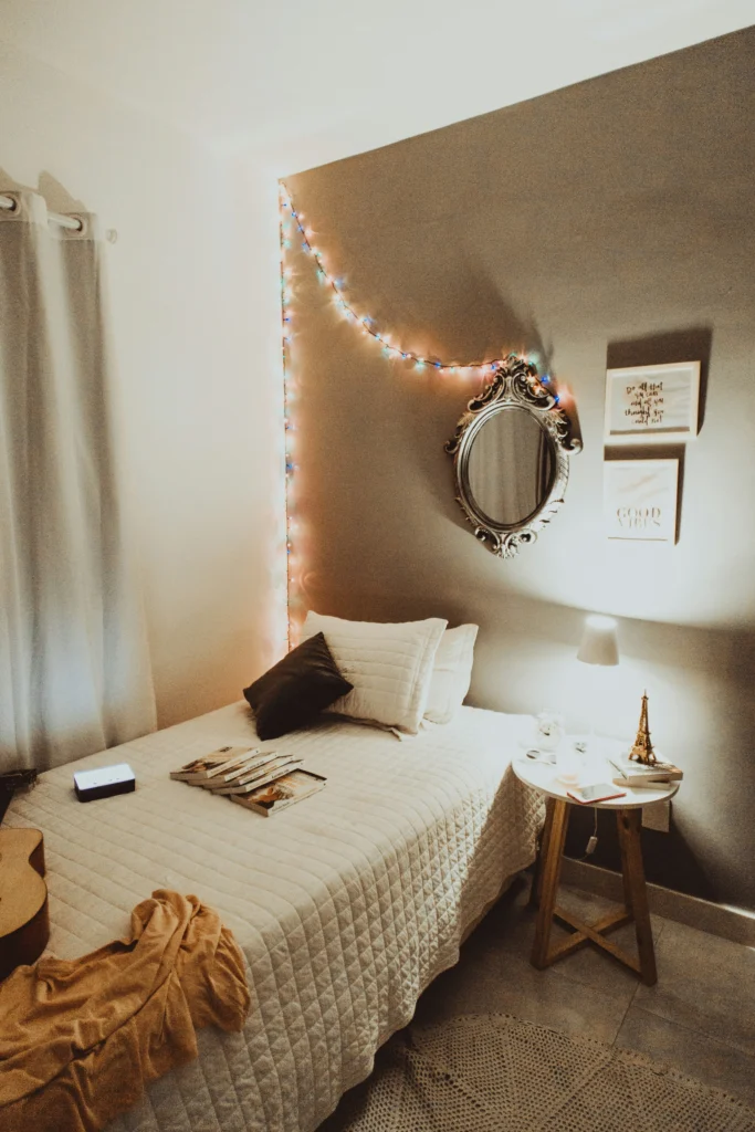 Modern Teen Bedroom Decor Inspo to Try This Year