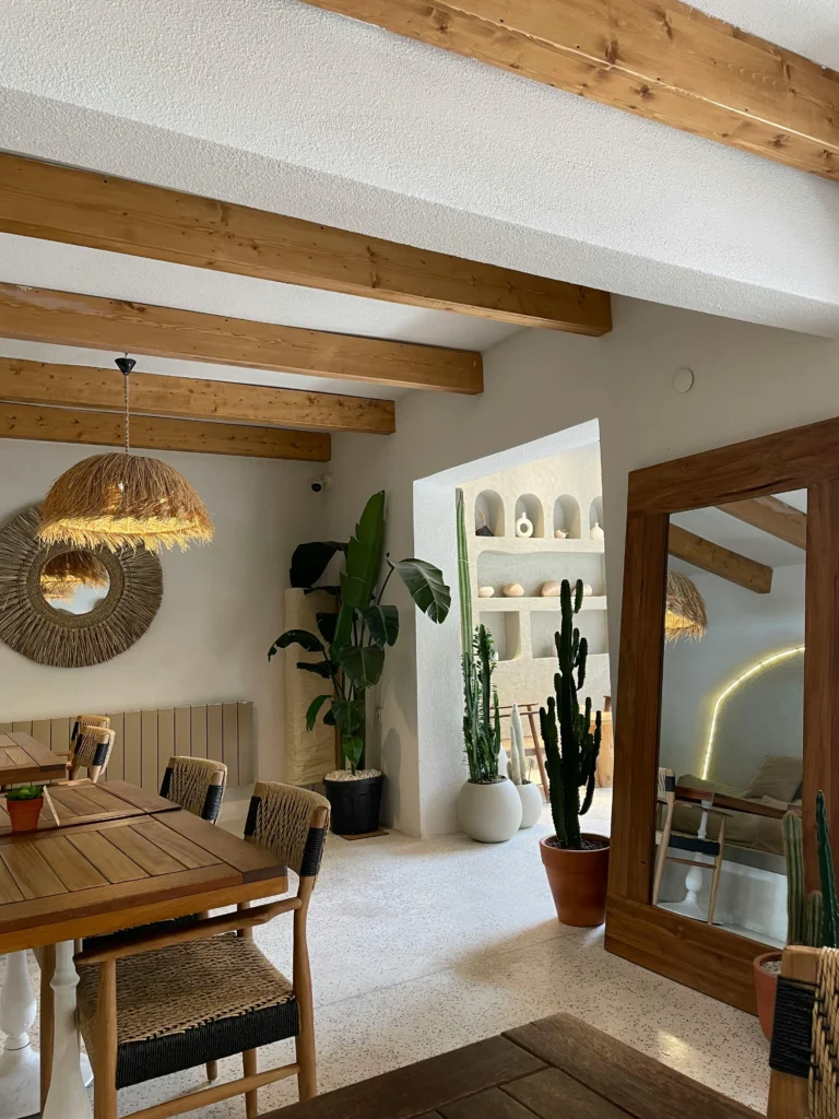10 Cozy Cabin Inspiration for Rustic Living
