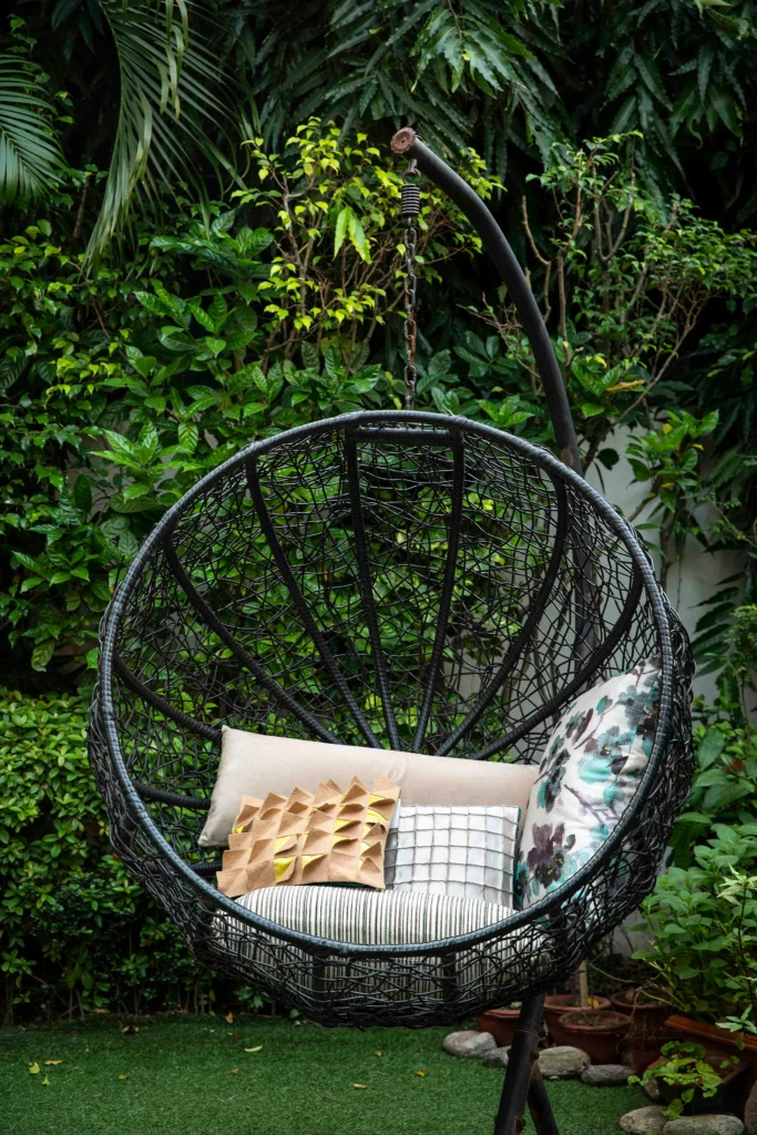 10 Green Escape Ideas to Design the Perfect Cozy Outdoor Corner