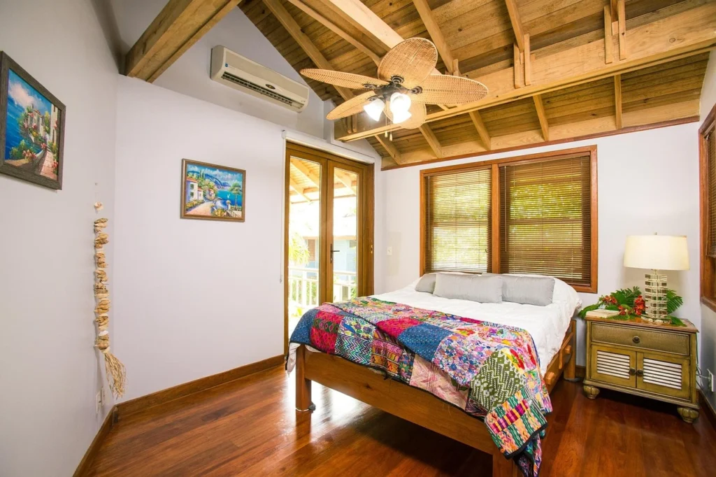 14 Dreamy Big Bedroom Looks That Exude Elegance And Comfort
