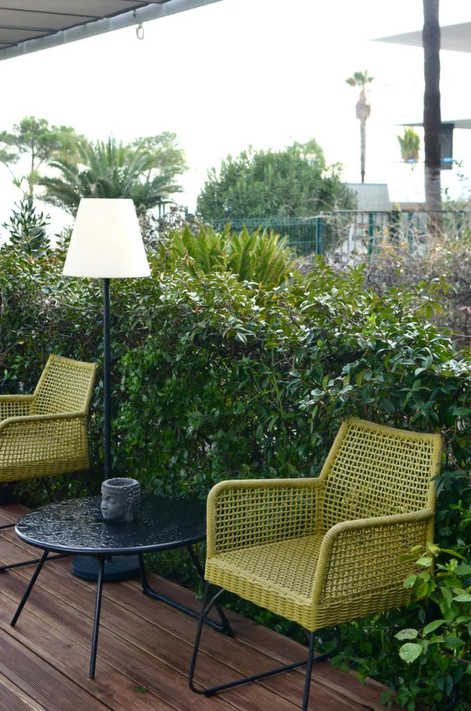 10 Green Escape Ideas to Design the Perfect Cozy Outdoor Corner