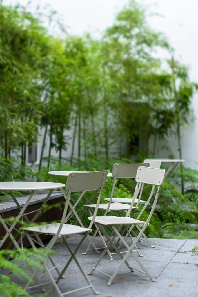 10 Green Escape Ideas to Design the Perfect Cozy Outdoor Corner