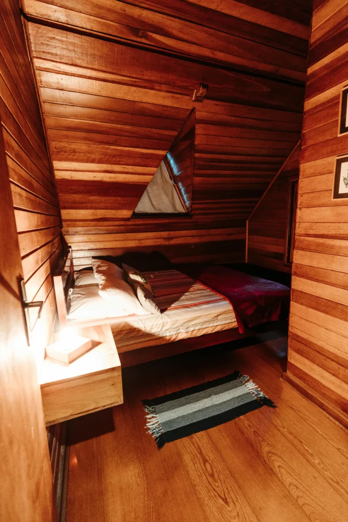 10 Cozy Cabin Inspiration for Rustic Living