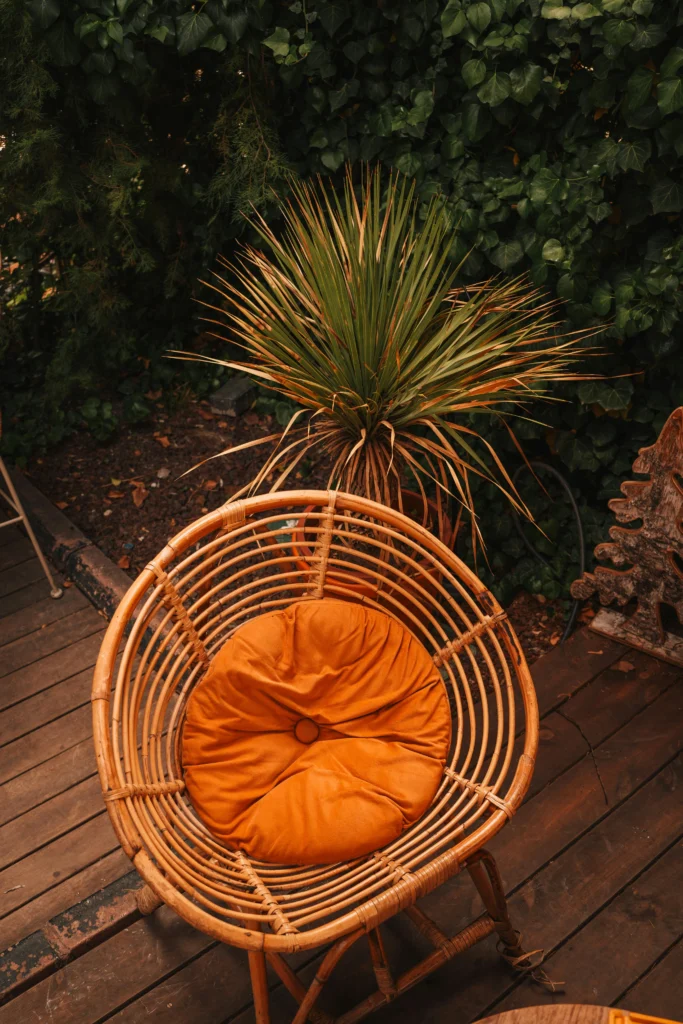 10 Green Escape Ideas to Design the Perfect Cozy Outdoor Corner