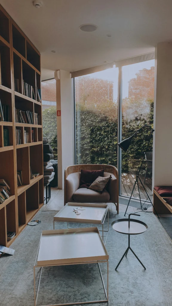 11 Creative Ways to Decorate Your Reading Nook