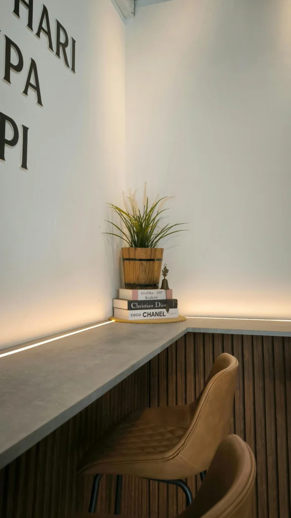 How to Style the Perfect Reading Nook at Home