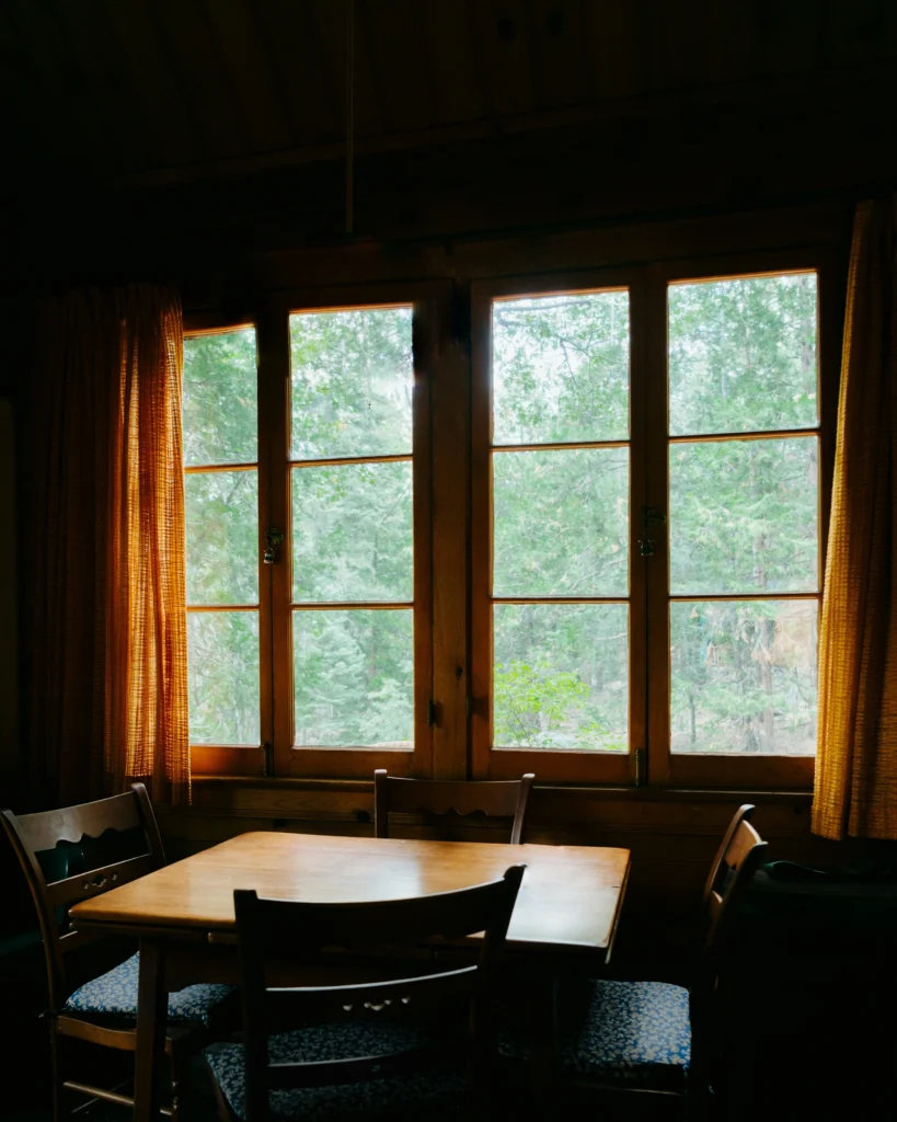 12 Cozy Corners & Dinner Delights: A Dining Room Tour