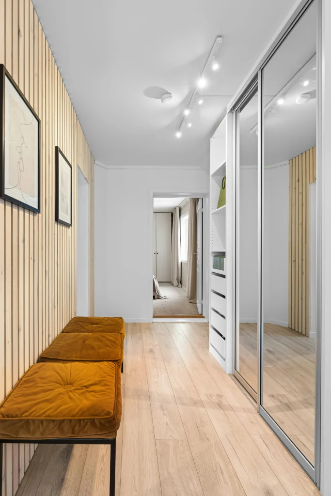 Modern Wood Accent Walls for a Cozy, Natural Look